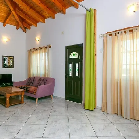 B49 - Casa Maria In Falfeira Apartment